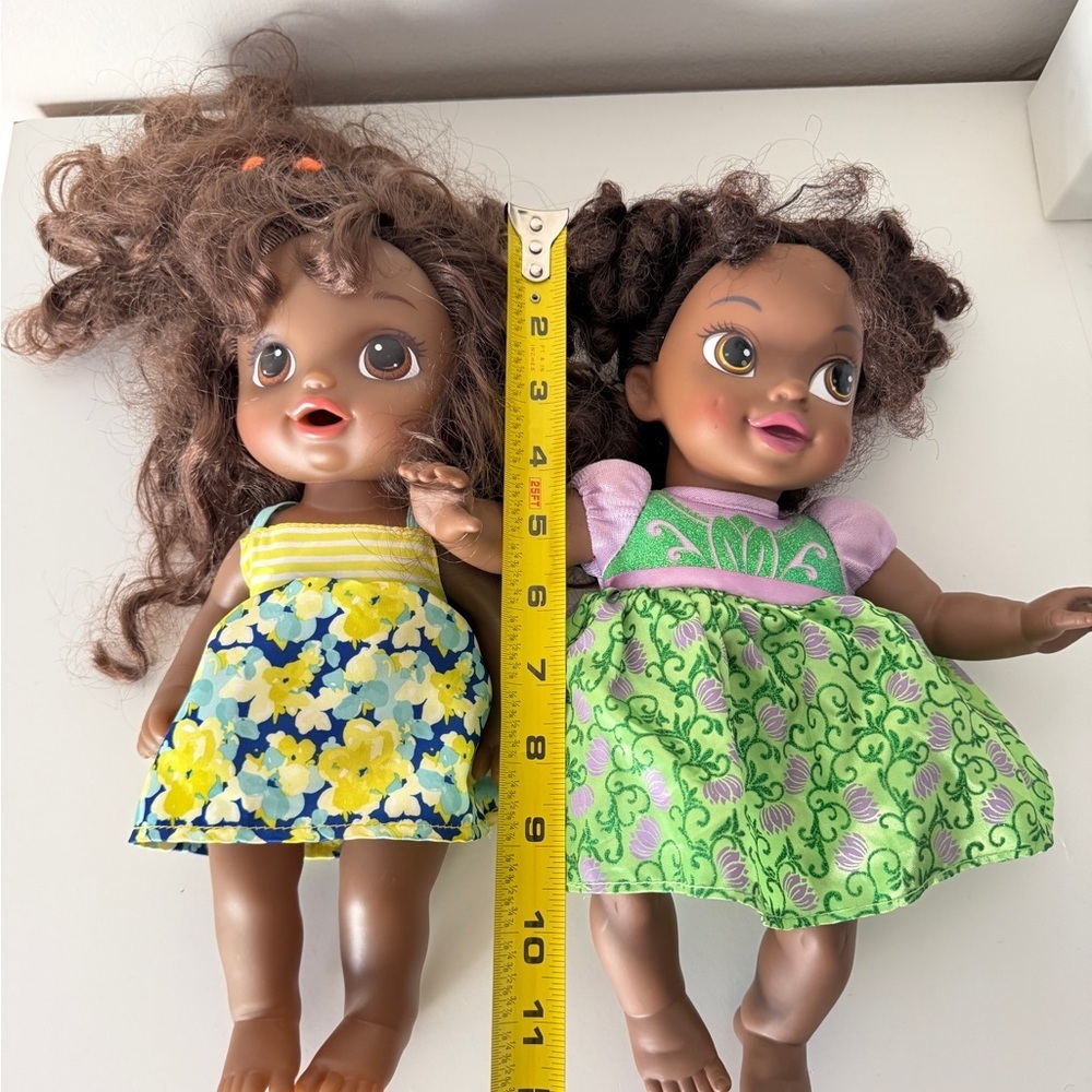Adorable Brown-Haired Dolls Set - Picture 2 of 2